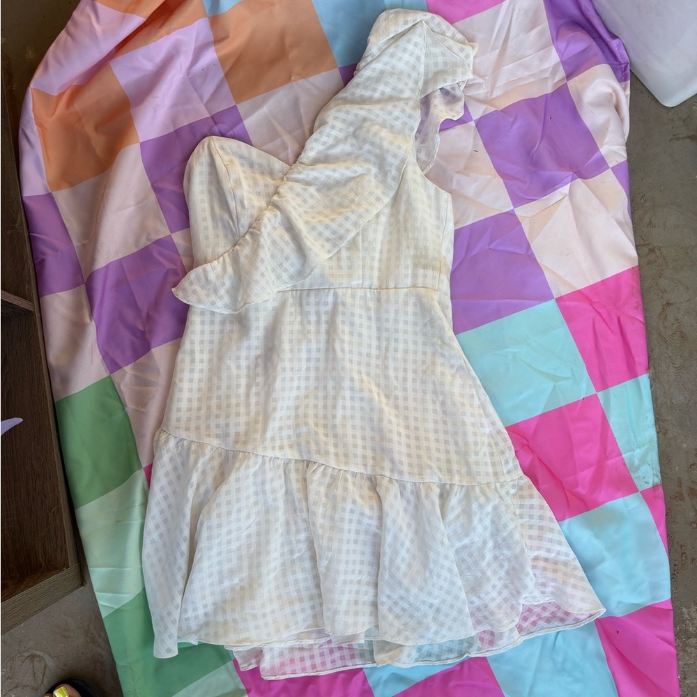 DO+BE White Ruffled One Shoulder Sundress